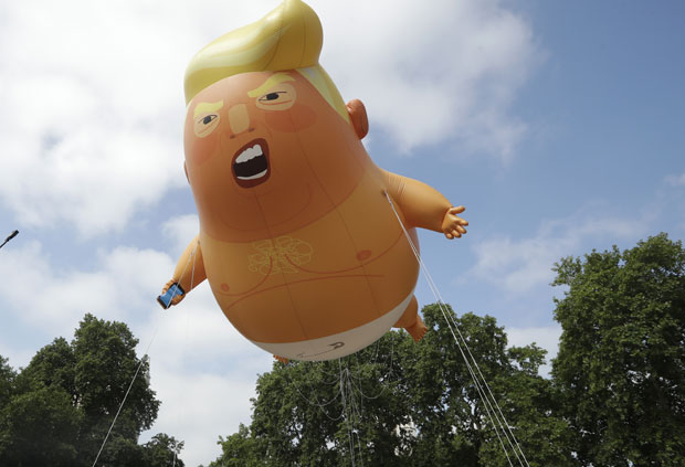 Бејби Трамп лебдео изнад Копенхагена